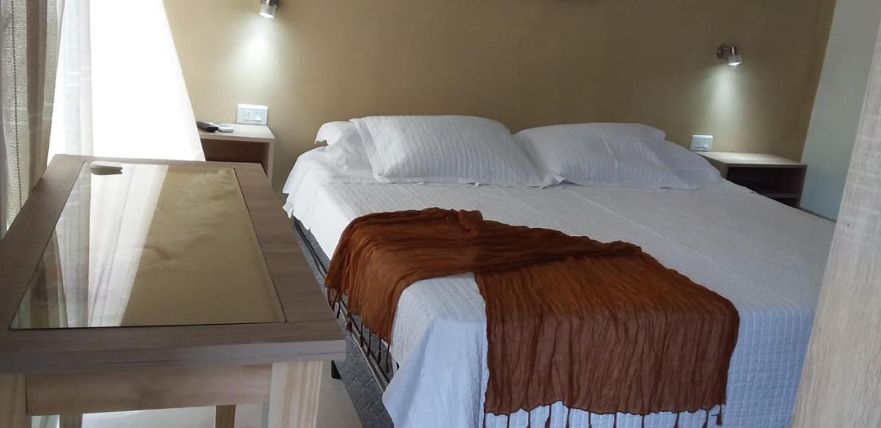Gure Loa Urbano Bed & Breakfast Mina Clavero Exterior photo